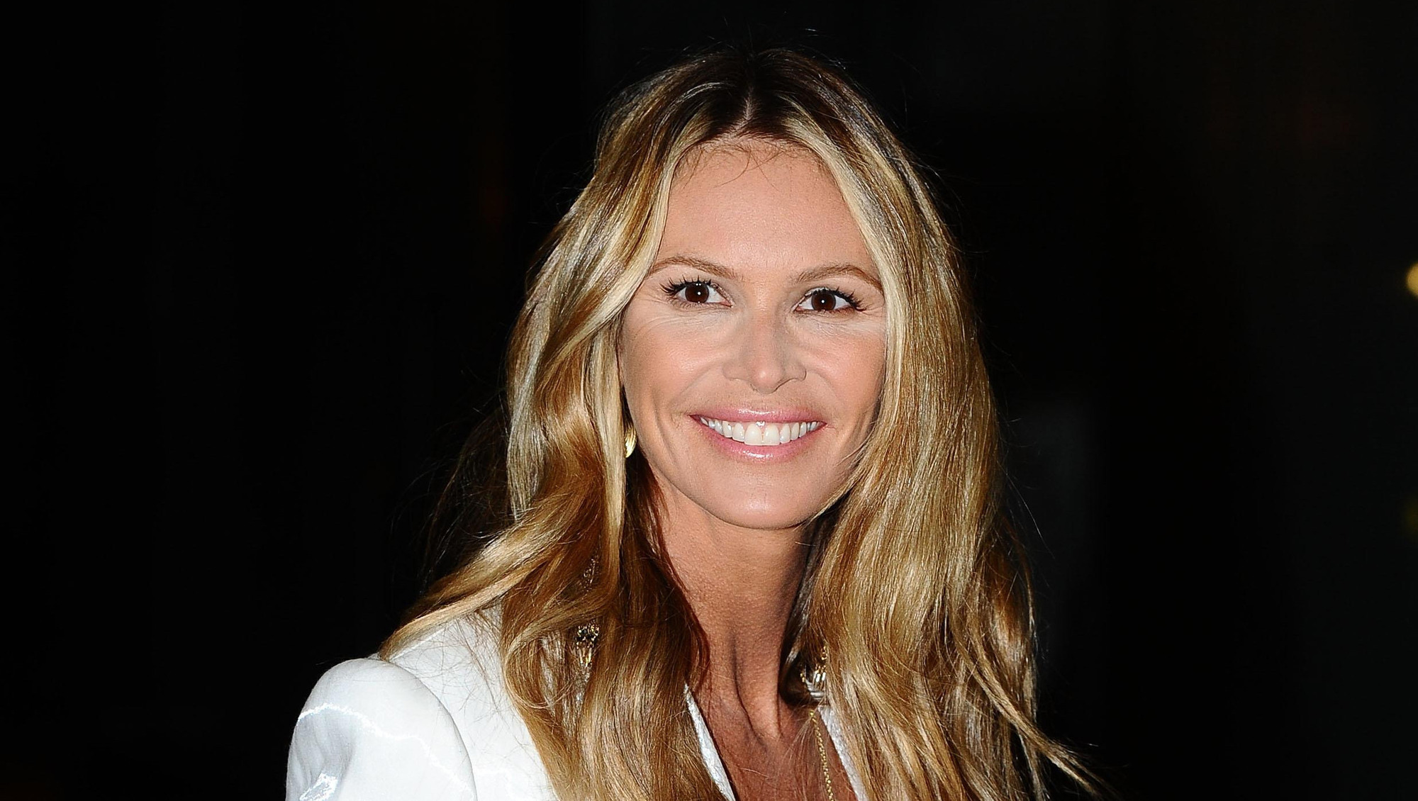 Supermodel Elle Macpherson reveals secret breast cancer diagnosis