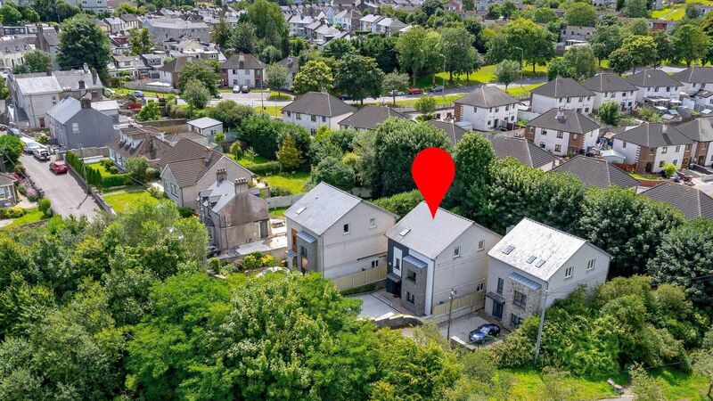 Stepping it out at stylish cityside €595,000 Ballyhooley Road home