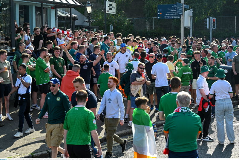 Republic of Ireland supporters and England supporters mix before the UEFA Nations League B match between Republic of Ireland and England at Aviva Stadium in Dublin. Photo by David Fitzgerald/Sportsfile
