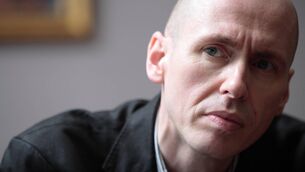 <p>David Peace uses multiple voices to tell the story  of the Munich air disaster in a manner that is compelling. </p>