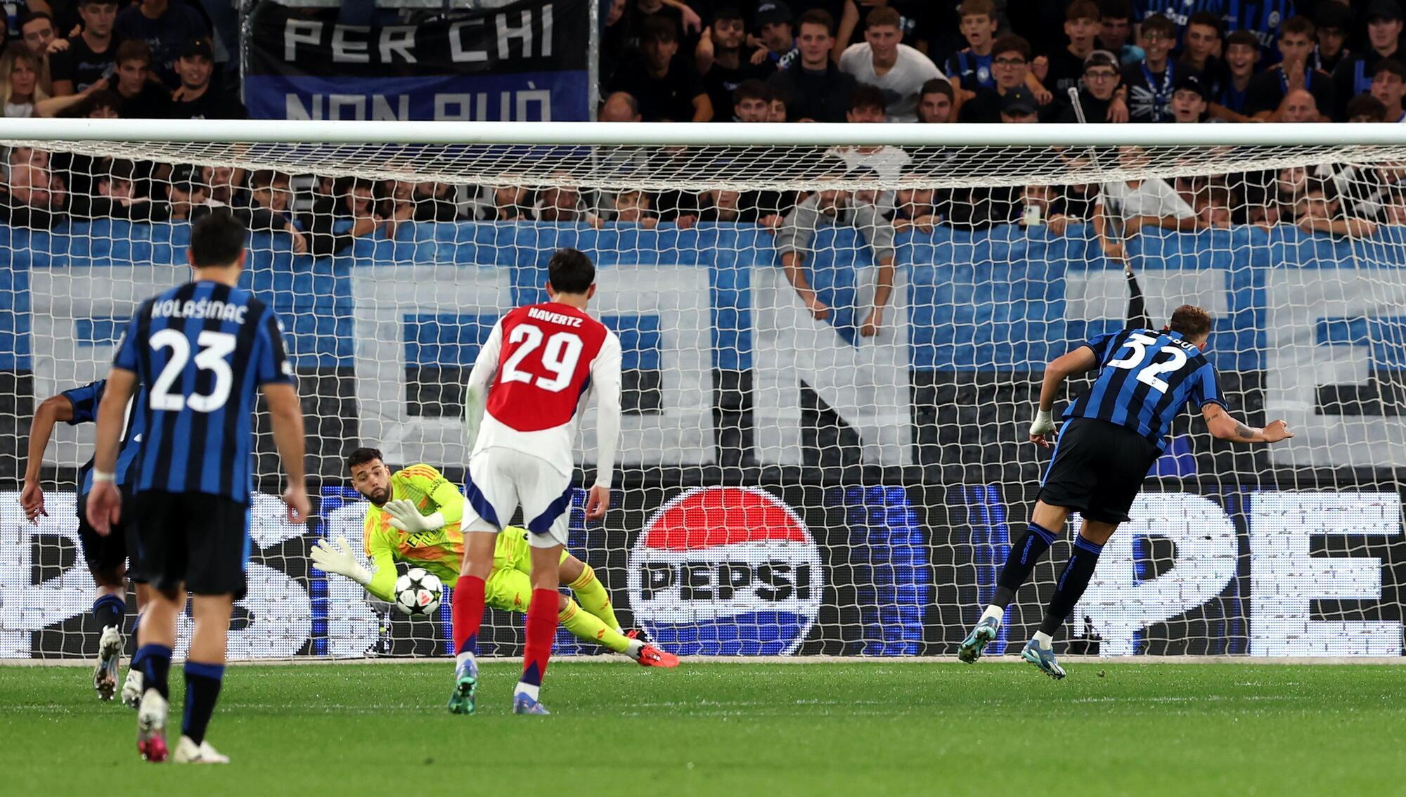 Incredible Raya double-save earns Arsenal a draw in Bergamo