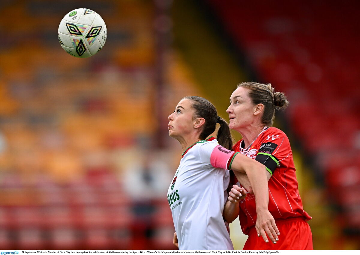 Alix Mendez in action against Rachel Graham. Pic: Seb Daly/Sportsfile