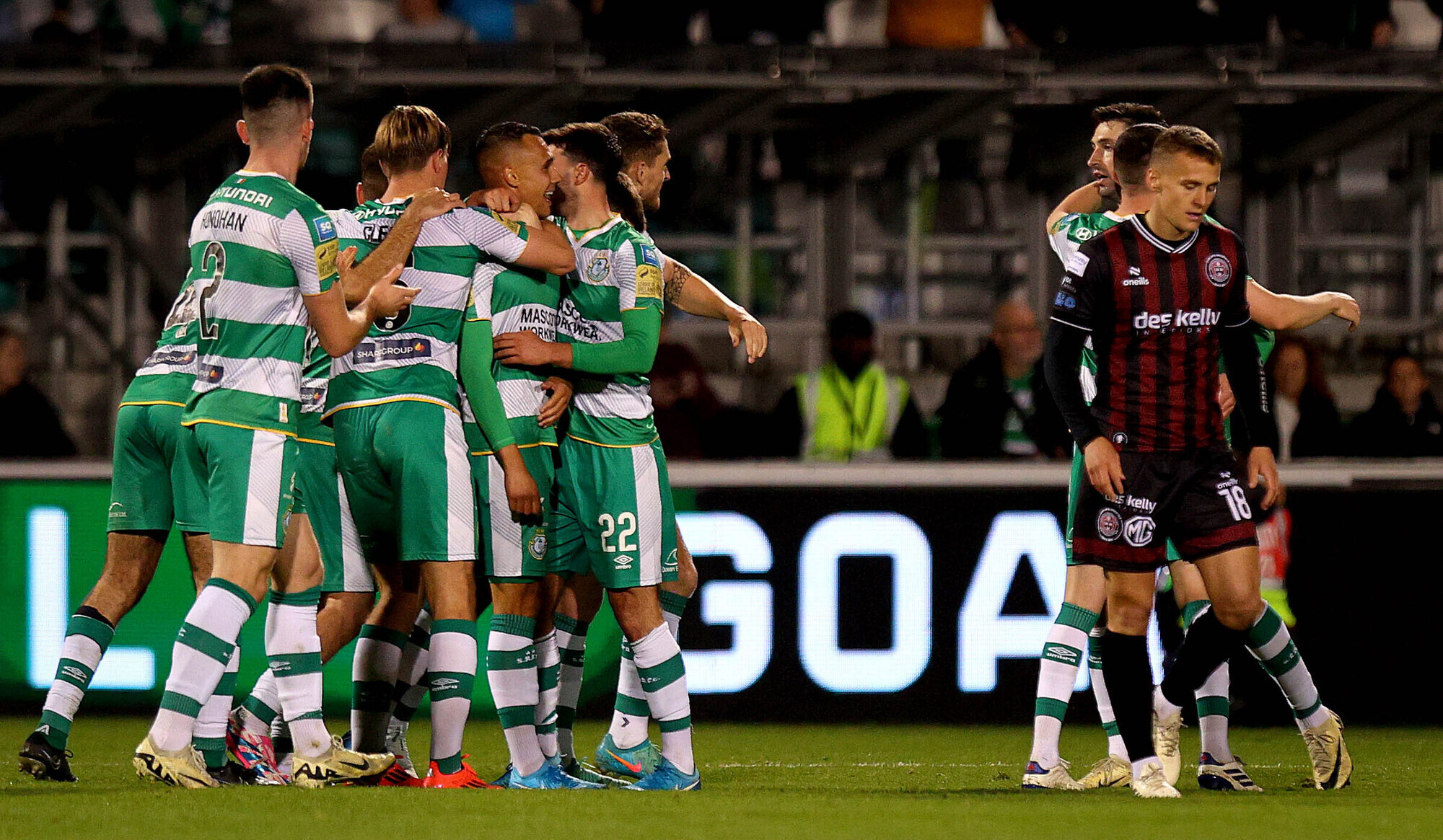 Cracking late Burke winner keeps Shamrock Rovers title challenge alive