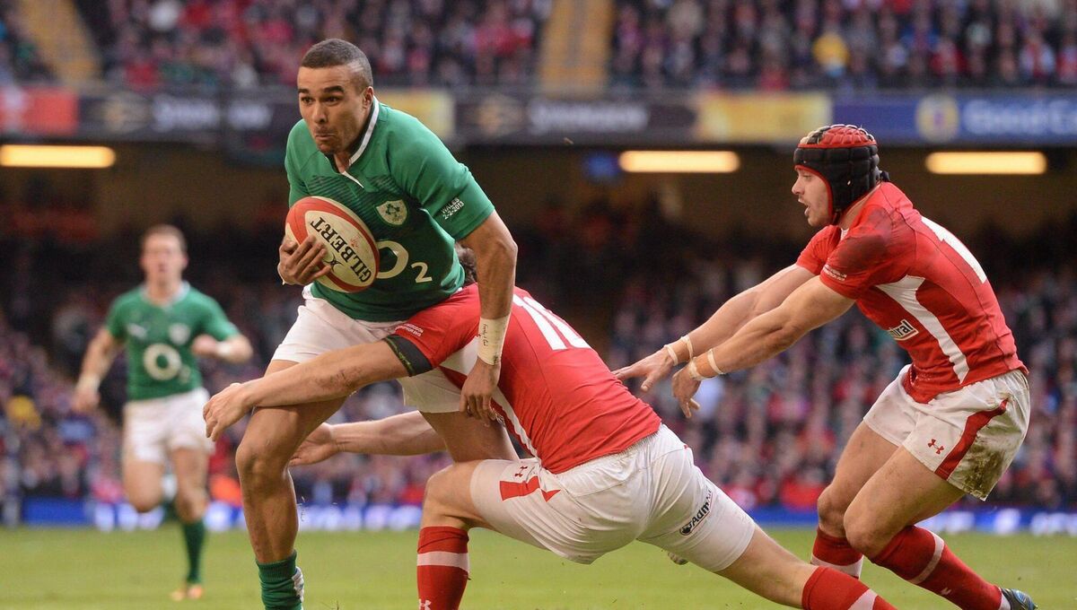Simon Zebo is tackled by Dan Biggar. Pic: Stephen McCarthy / SPORTSFILE