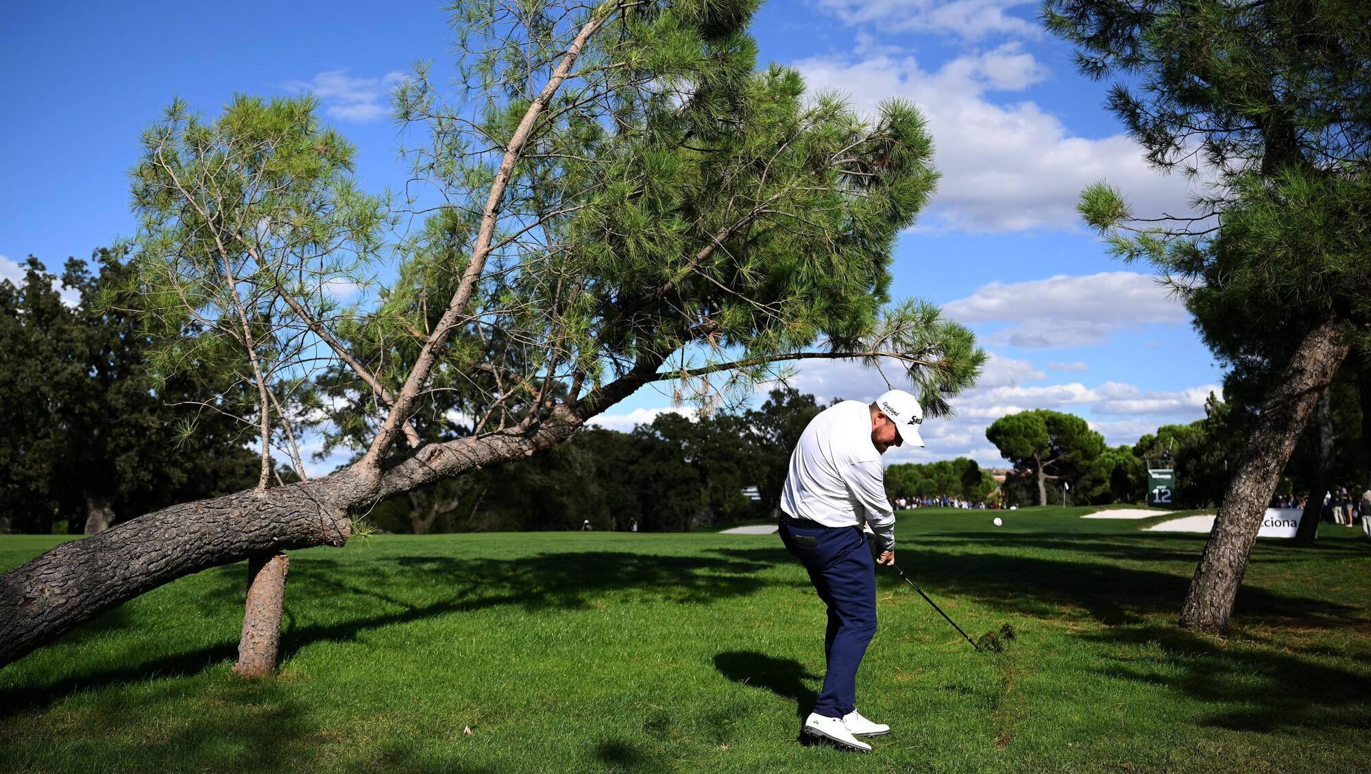 'A couple too many glasses of wine' help Lowry swing easy and find birdies in Madrid 