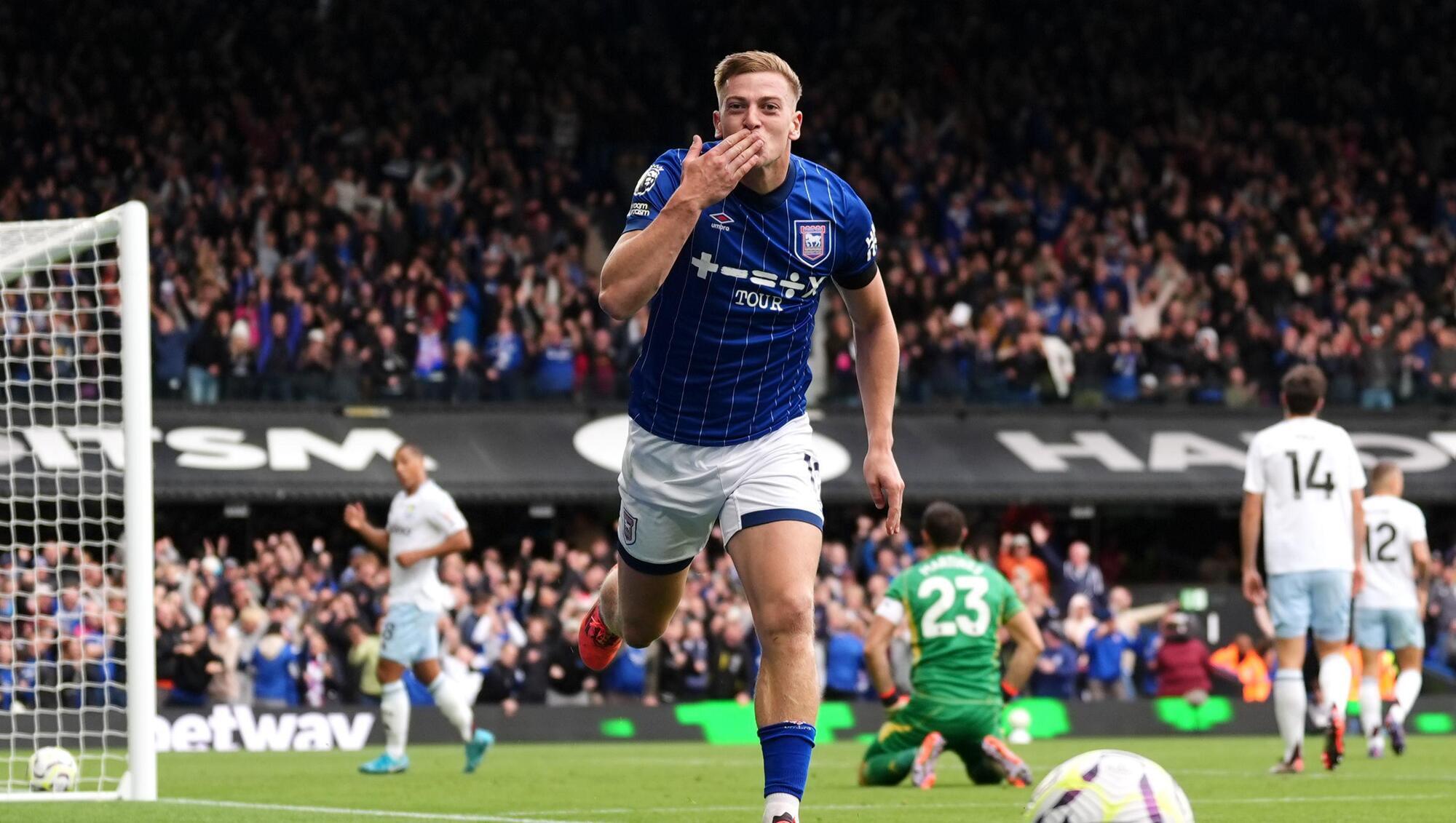Delap brace earns Ipswich draw and denies Aston Villa going joint top