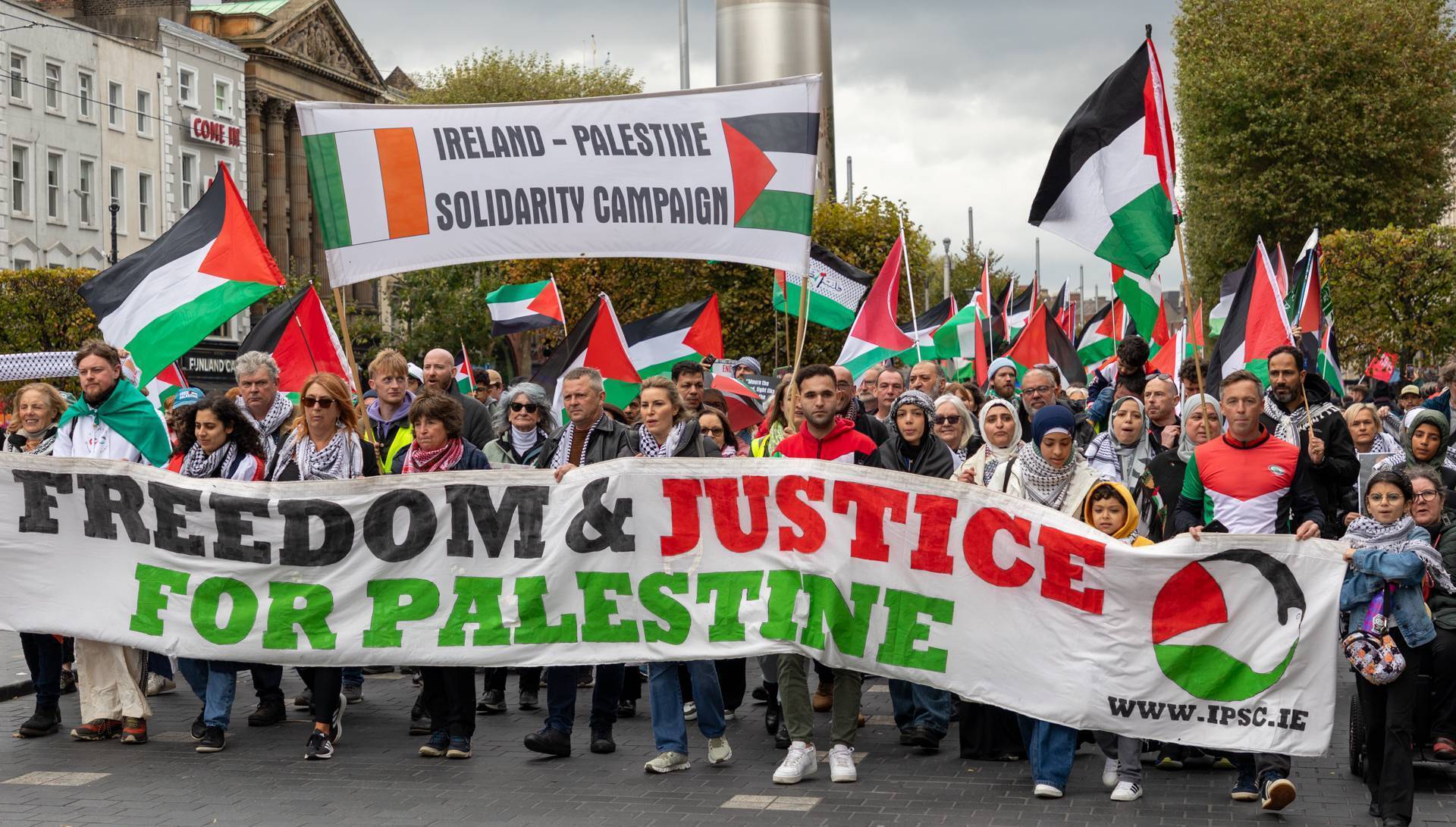 Pro-Palestinian protests take place across the globe as Israel continues offensive in Lebanon