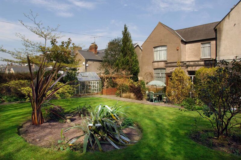 Rearview of Parkhurst in 2007