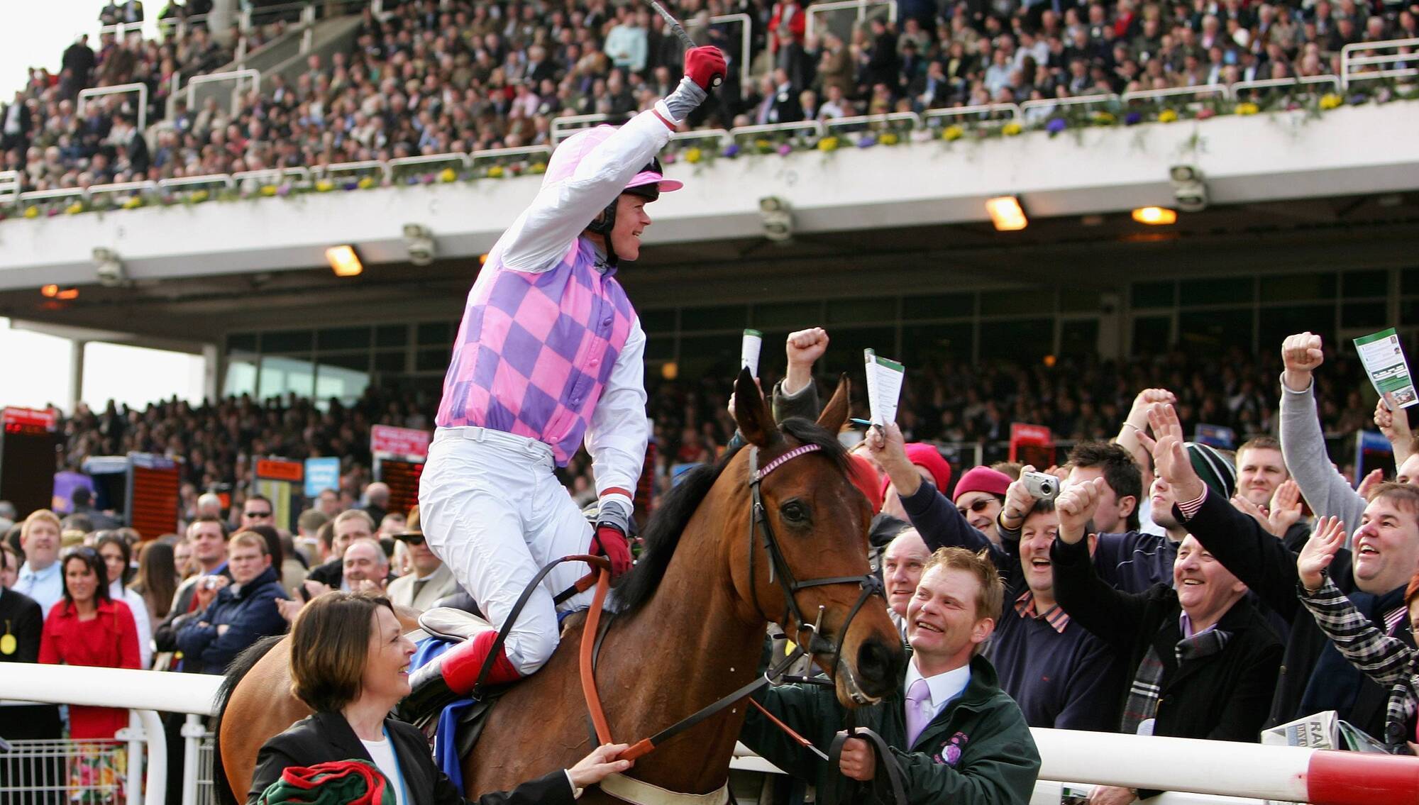 Former jockey Thornton breaks down after selling horse for £630,000