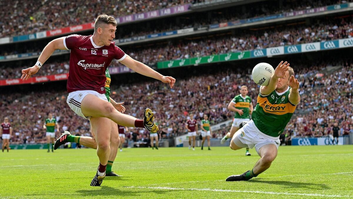 Stephen O'Brien blocks a shot at goal by Johnny Heaney of Galway during the GAA Football All-Ireland Senior Championship Final. Photo by Ramsey Cardy/Sportsfile