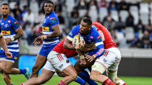 <p>CAPE TOWN KING: DHL Stormers' Damian Willemse and Munster's Alex Kendellen and Jack O'Donoghue. Pic: Steve Haag Sports/Thinus Maritz/Inpho</p>