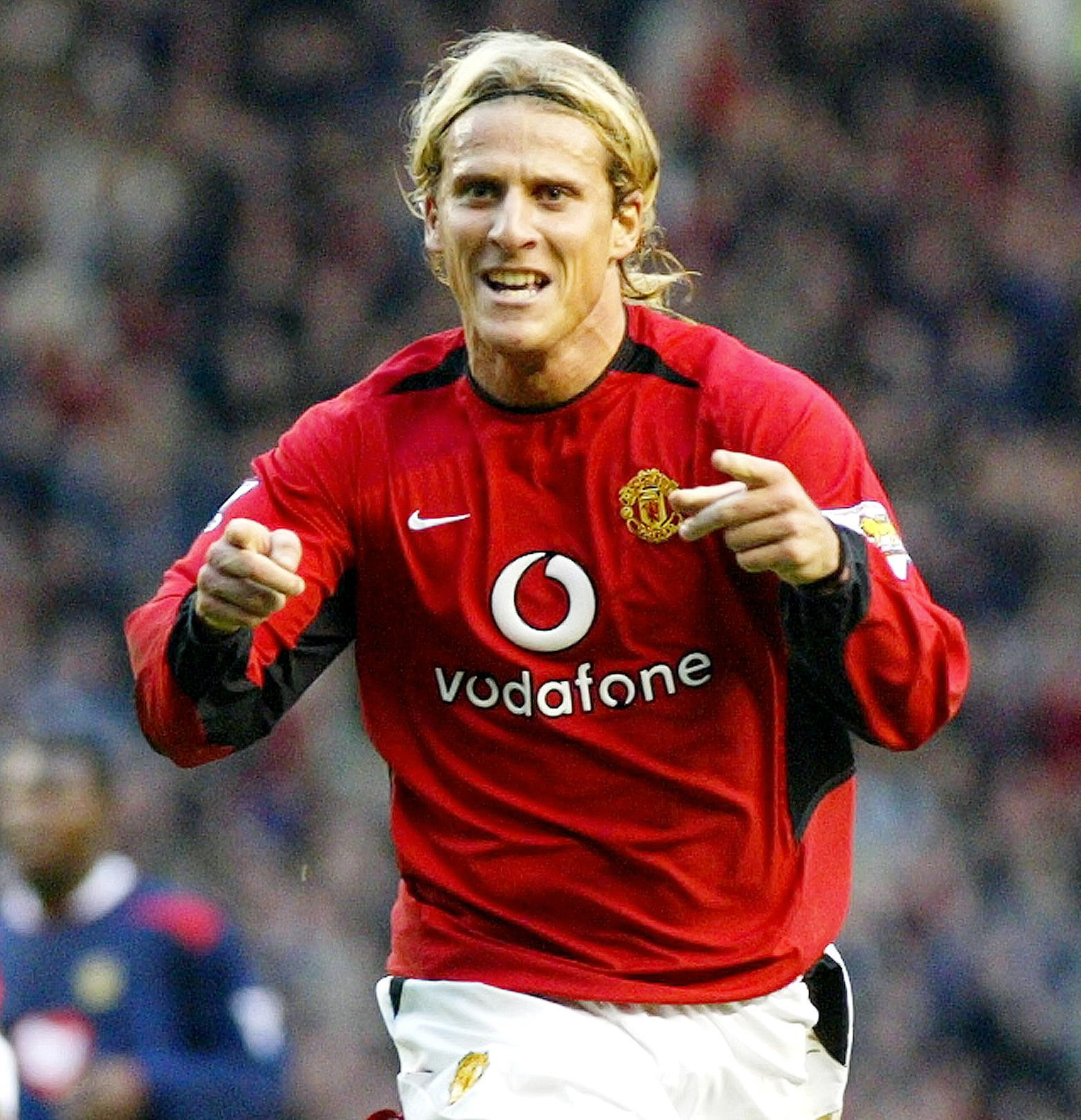 Former Man United and Atletico Madrid striker Diego Forlán to make pro tennis debut