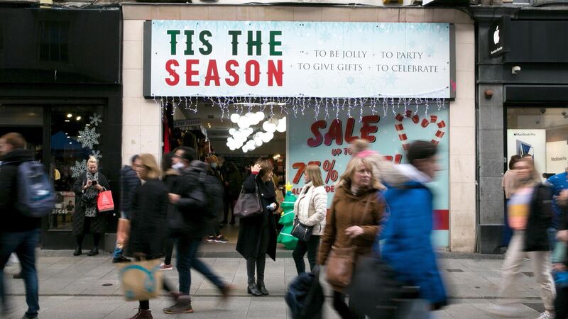 Search for part-time Christmas jobs reach peak levels as season hiring slows 