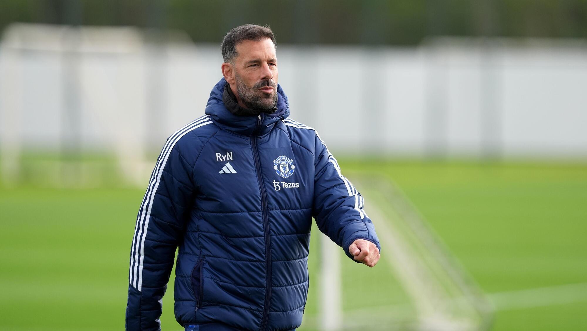 Honoured Van Nistelrooy insists United 'can be unstoppable'