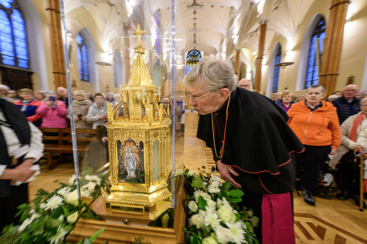  Bishop Emeritus John Buckley with the relics of St Bernadette of Lourdes at the Cathedral of St Mary and St Anne, Cork. Picture: Dan Linehan