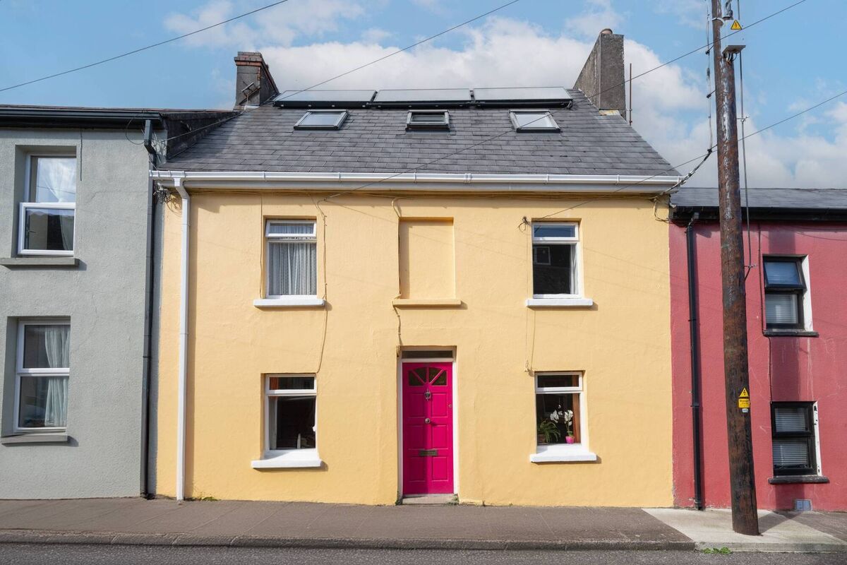 Few clues given from the exterior of 39 Quaker Road