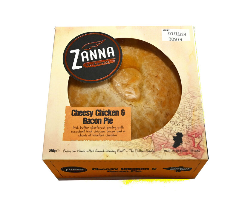 Zanna Cookhouse Cheesy chicken &amp; bacon pie 280g €5.50