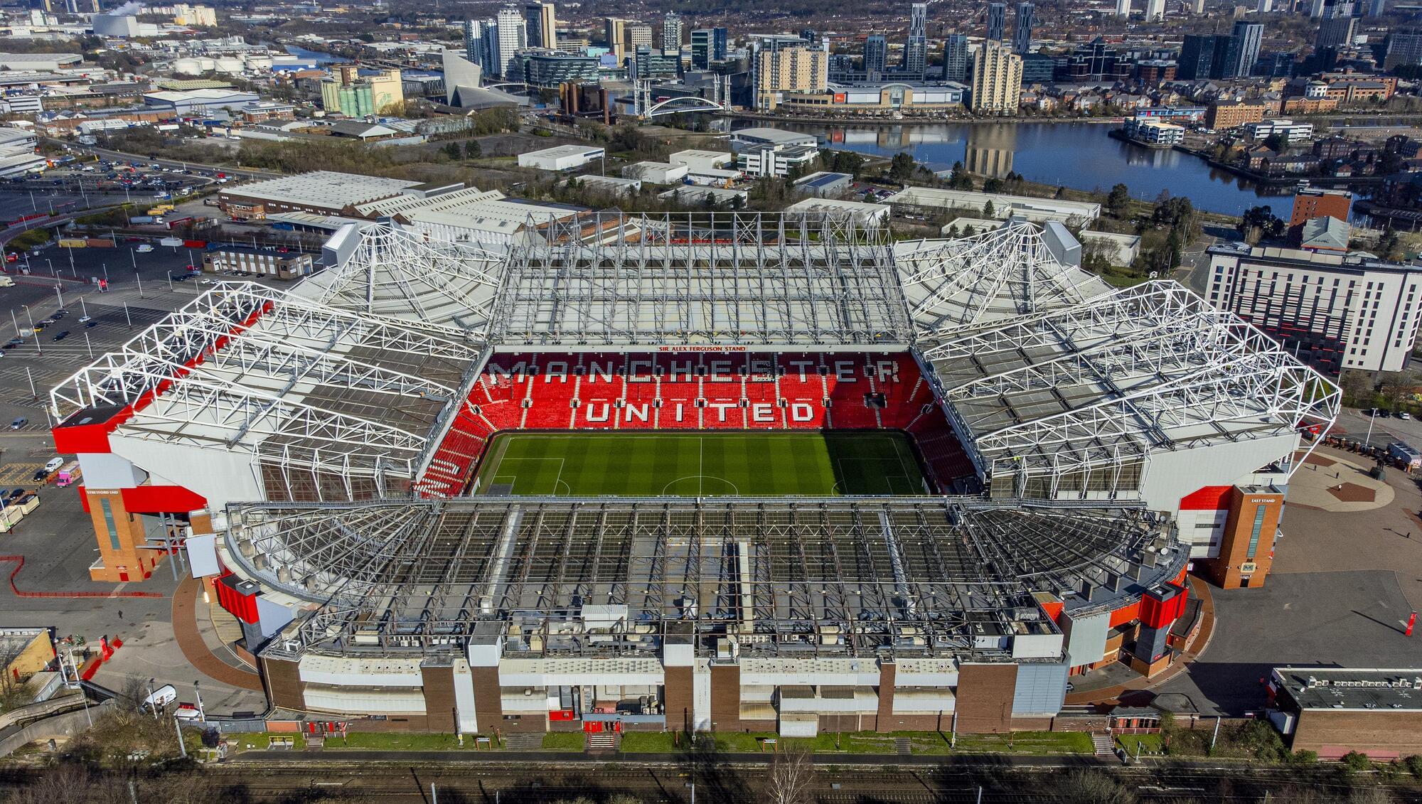 Manchester United fans favour new stadium over Old Trafford redevelopment