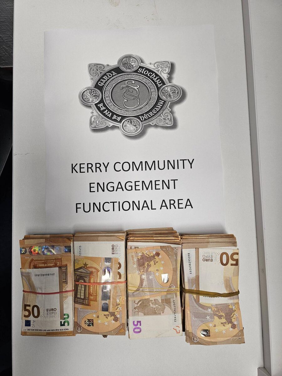 €47,000 in cash were seized during a garda checkpoint in Kerry in the early hours of Wednesday morning. 