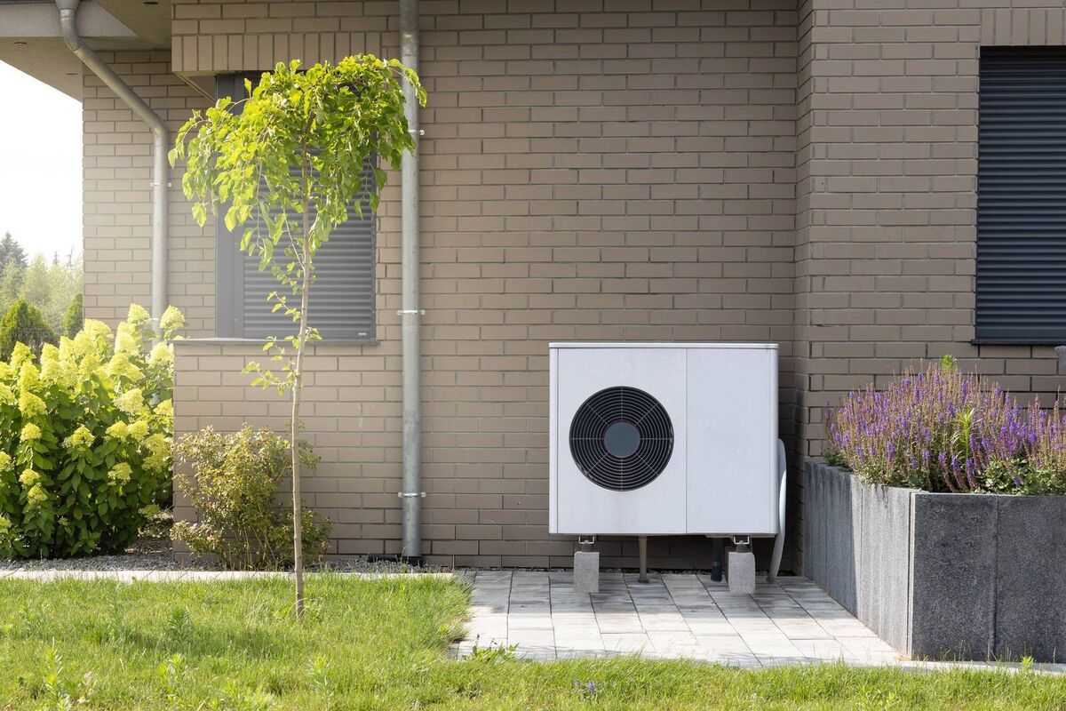 Low U-values to your walls may allow your house to be heat pump-ready. Low U-values to your walls may allow your house to be heat pump-ready.