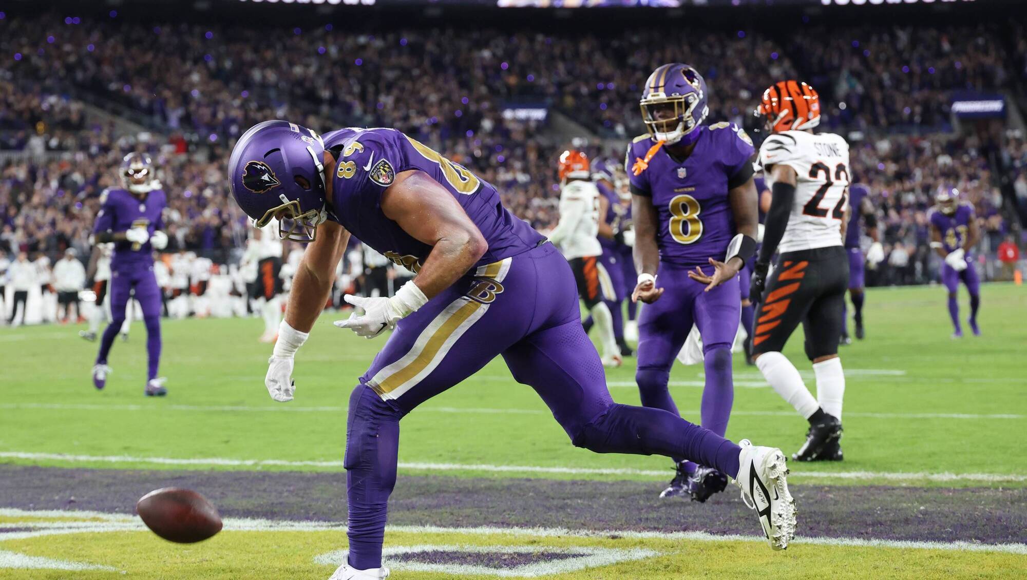 Baltimore Ravens edge past Cincinnati Bengals in late scoring flurry