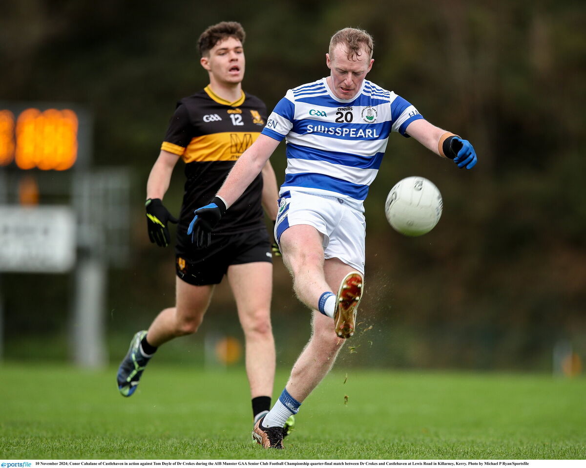 Conor Cahalane of Castlehaven in action against Tom Doyle of Dr Crokes. Photo by Michael P Ryan/Sportsfile