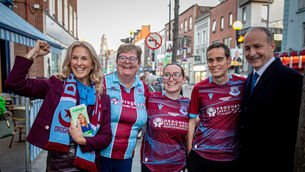 <p>Micheal Martin (right) on the campaign trail in Drogheda. </p>