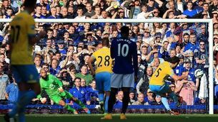 Crystal Palace get first win at Goodison