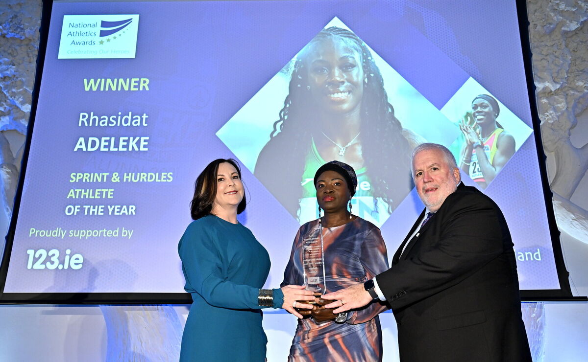 Adewumi Adeleke receives the Sprints &amp; Hurdles Athlete of the Year award on behalf of her daughter Rhasidat Adeleke. Photo by Sam Barnes/Sportsfile