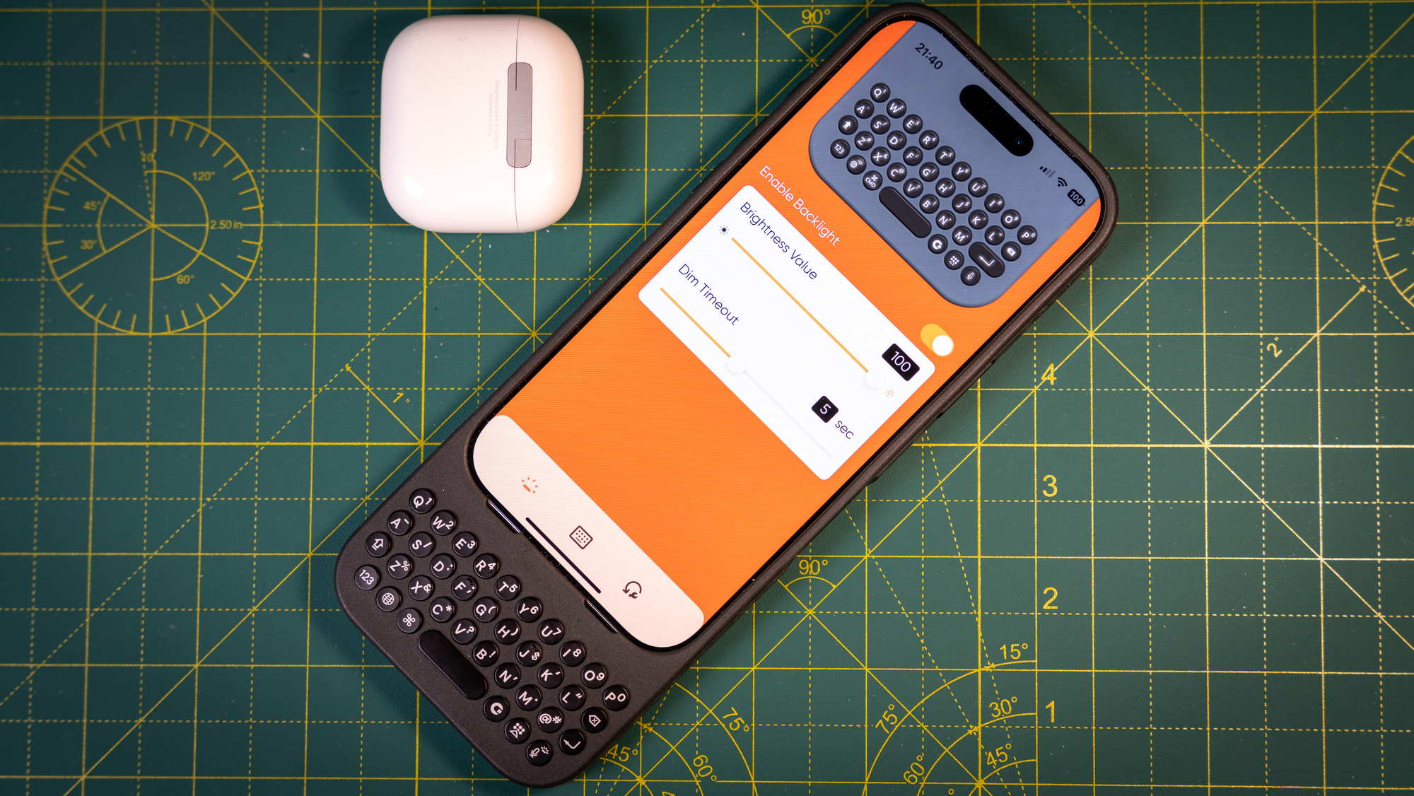 Clicks keyboard cover for iPhone 16 Pro: Nostalgia meets productivity