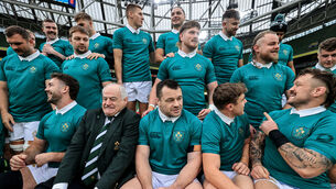 <p>CENTRE STAGE: Cian Healy (middle) at the Ireland Captain's Run at Aviva Stadium with (L-R) Caelan Doris, IRFU President Declan Madden Joe McCarthy, Garry Ringrose, Finlay Bealham and Andrew Porter. Pic: ©INPHO/Dan Sheridan</p>