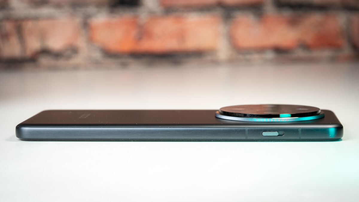 The MediaTek Dimensity 9400 chipset performs similarly to the Snapdragon 8 Gen 3. Picture: Noel Campion. The MediaTek Dimensity 9400 chipset performs similarly to the Snapdragon 8 Gen 3. Picture: Noel Campion.