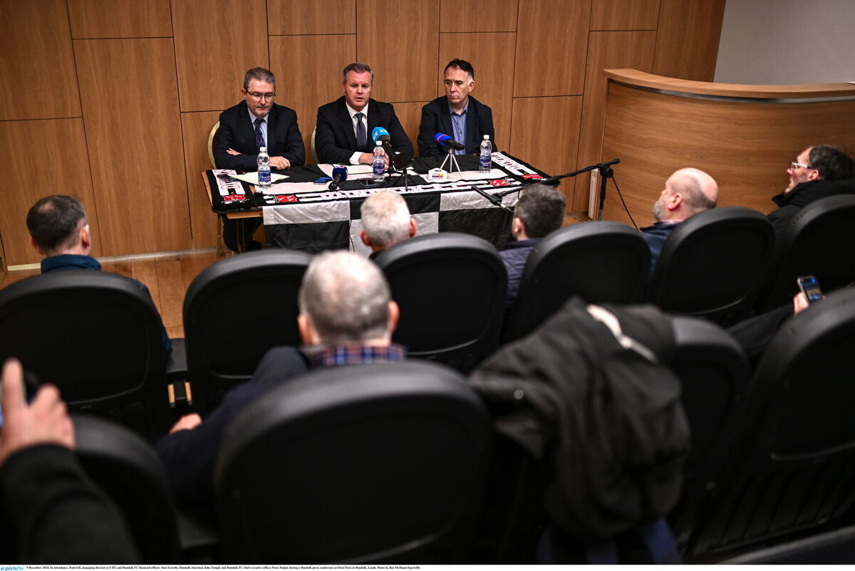 In attendance, from left, managing director at UHY and Dundalk FC financial officier Alan Farrelly, Temple and Dundalk FC chief executive officer Peter Halpin In attendance, from left, managing director at UHY and Dundalk FC financial officier Alan Farrelly, Temple and Dundalk FC chief executive officer Peter Halpin