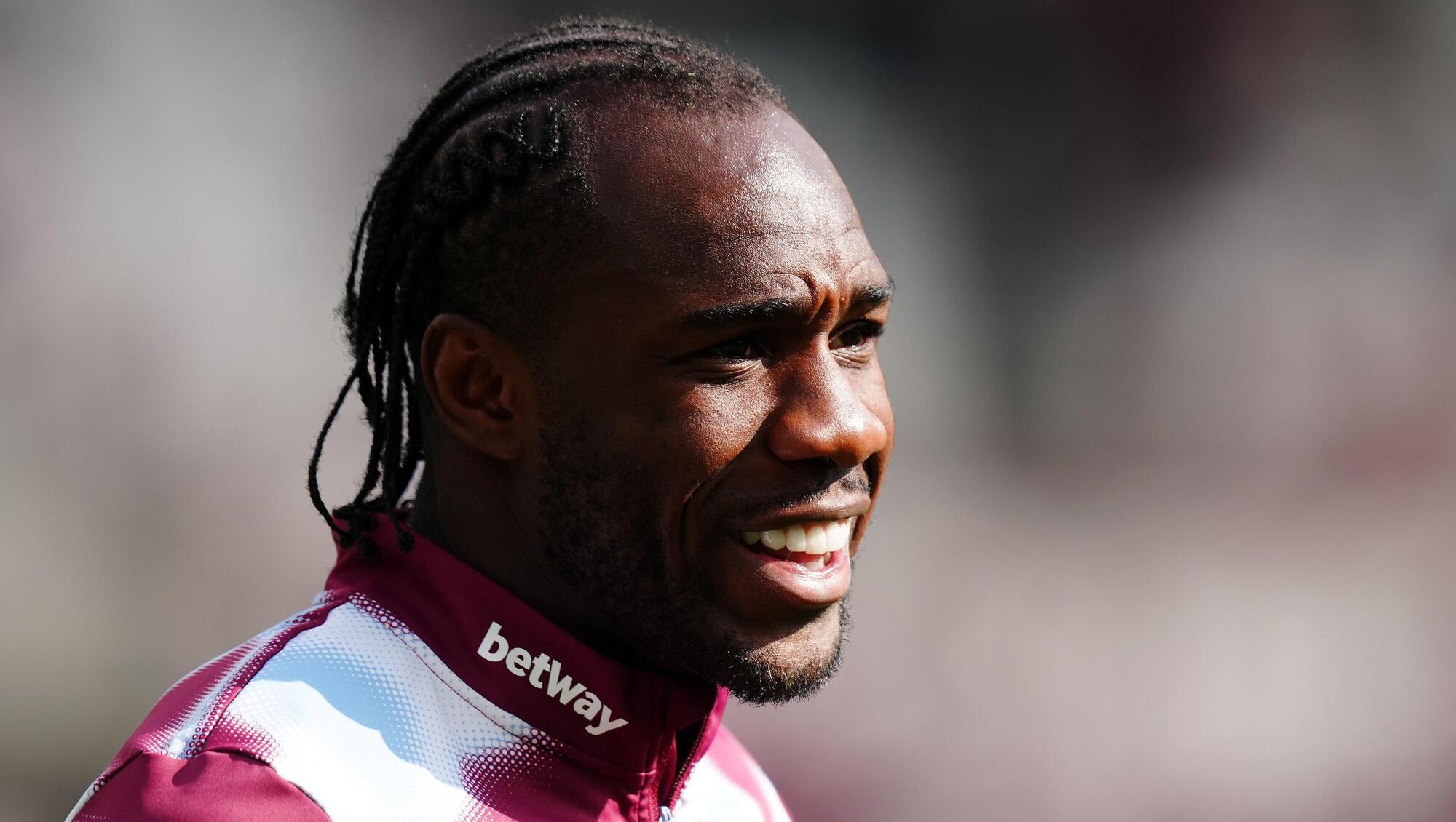 Michail Antonio undergoes surgery on a lower-limb fracture