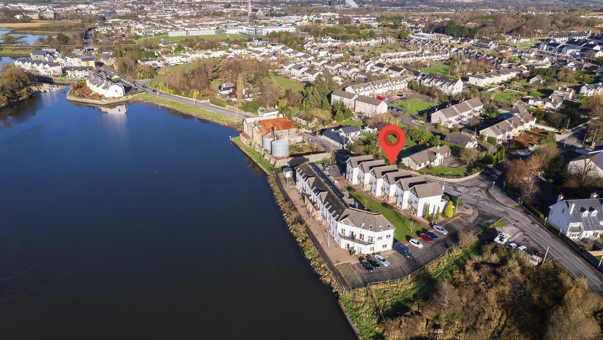 8 Wood Quay in Midleton