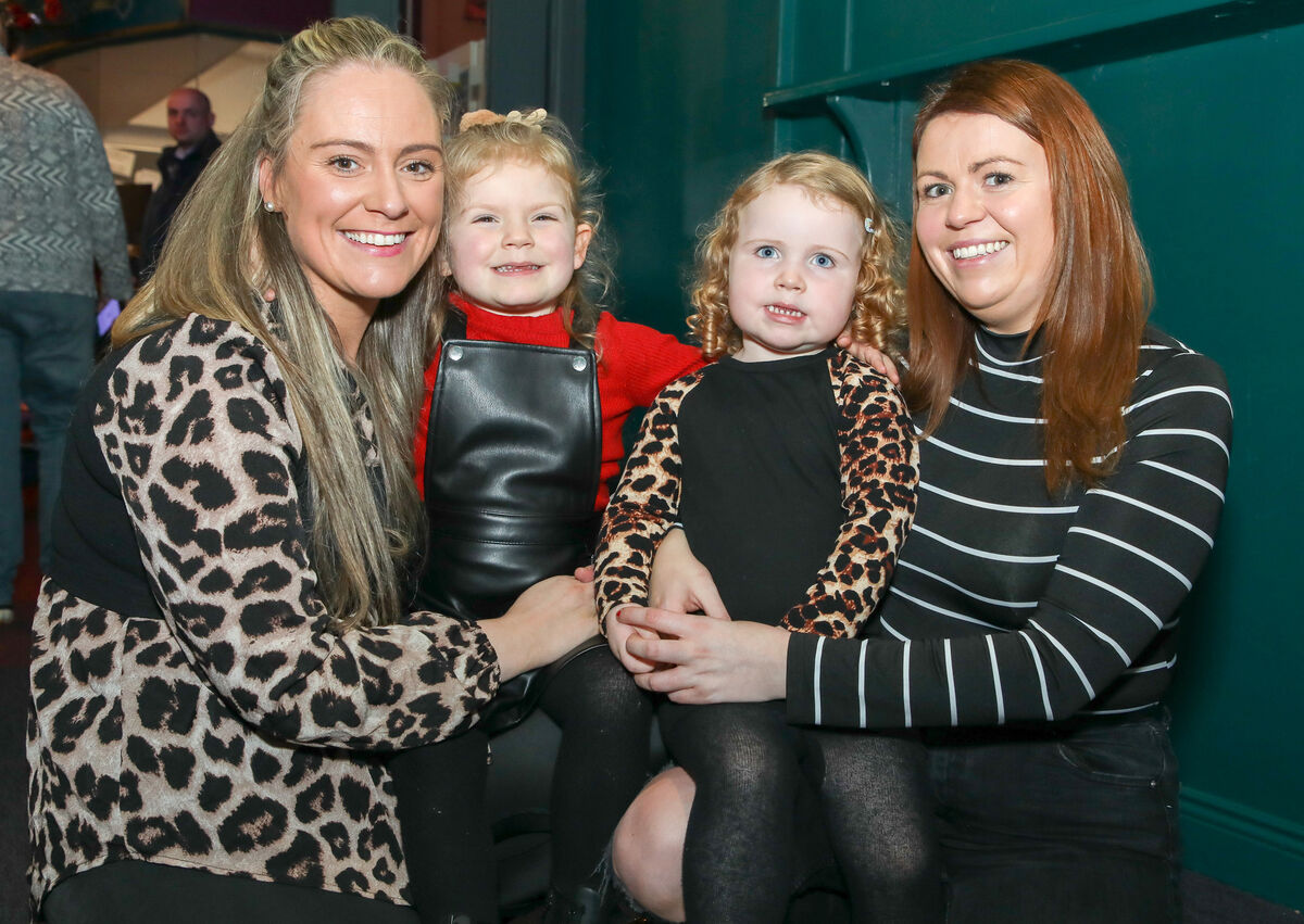 Alison Kearney, Maisie O'Donnell with Lisa O'Donnell and Leah Moore