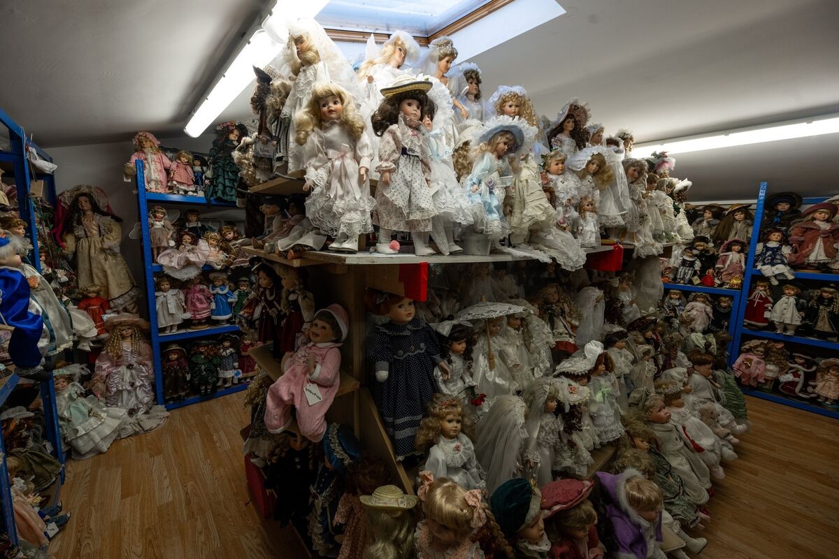 Some of the dolls in the museum. Some of the dolls in the museum.