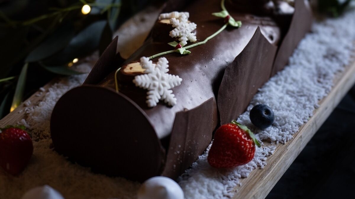 Hayfield Manor’s Yule Log