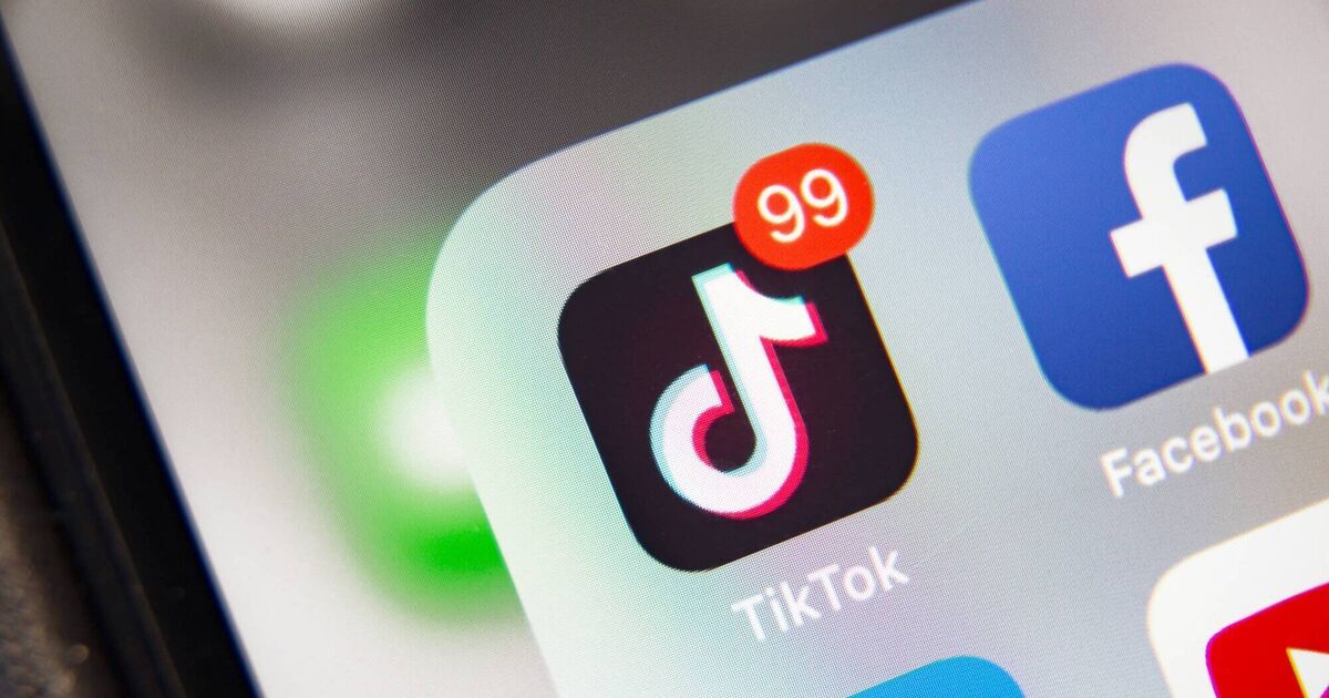 Facebook and Instagram down for thousands of users 