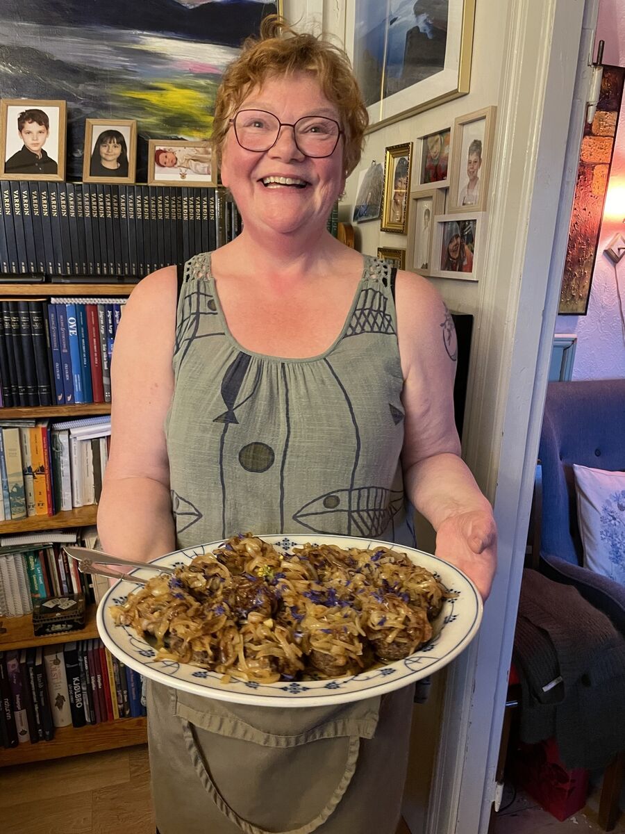 Maud Wang Hansen serves up some Faroese delicacies. Maud Wang Hansen serves up some Faroese delicacies.