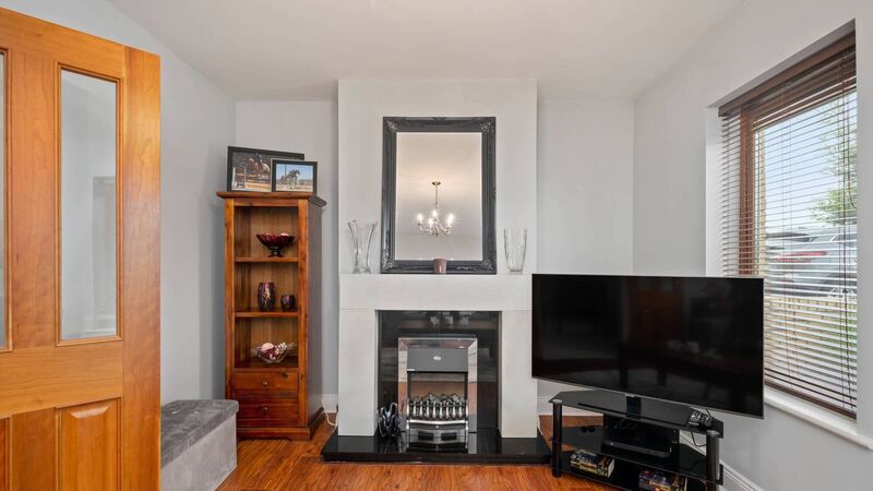 Clean sweep for Santa at €395k No 13 The Close