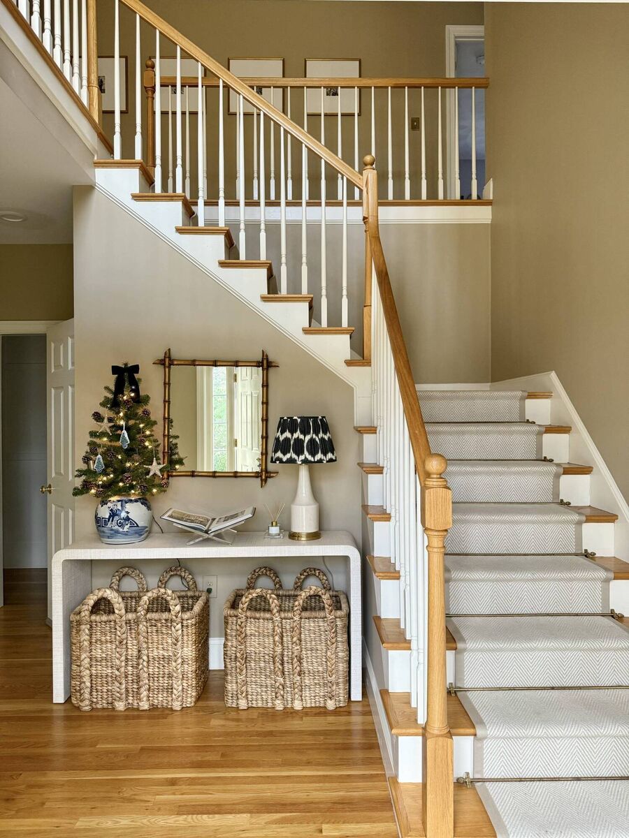 A mini-Christmas tree in the hallway.