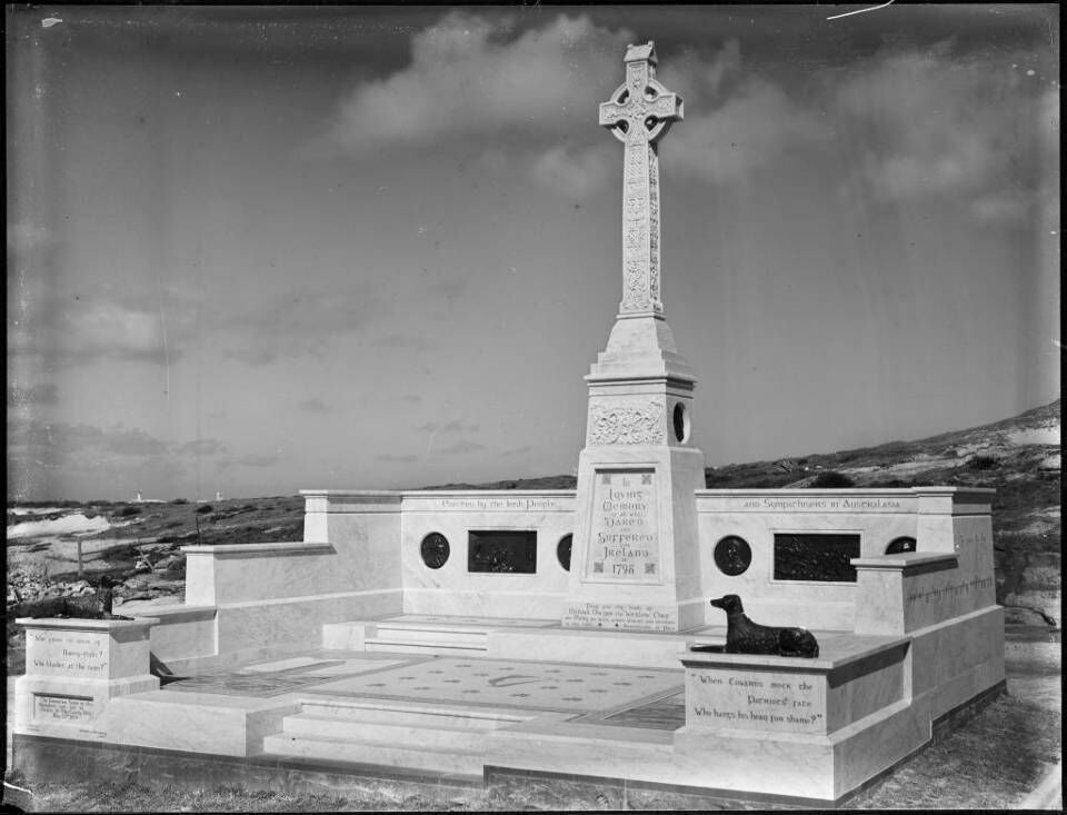 Monument to the Irish People 1798, Waverley Cemetery c1898. Sydney, Australia Contributed By Museum of Applied Arts and Sciences [Registration No: 85/1286-130] (Tyrrell Photographic Collection)