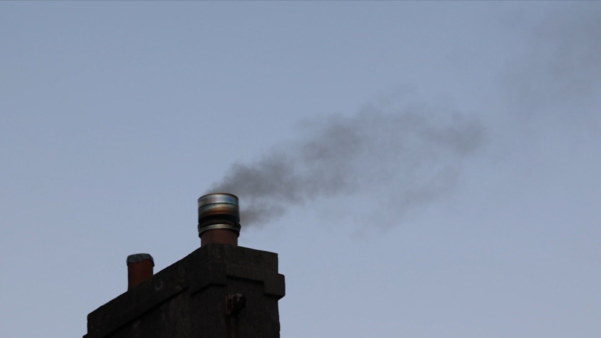 Exposure to air pollution linked to increased risk of hospitalisation for mental illness, study finds