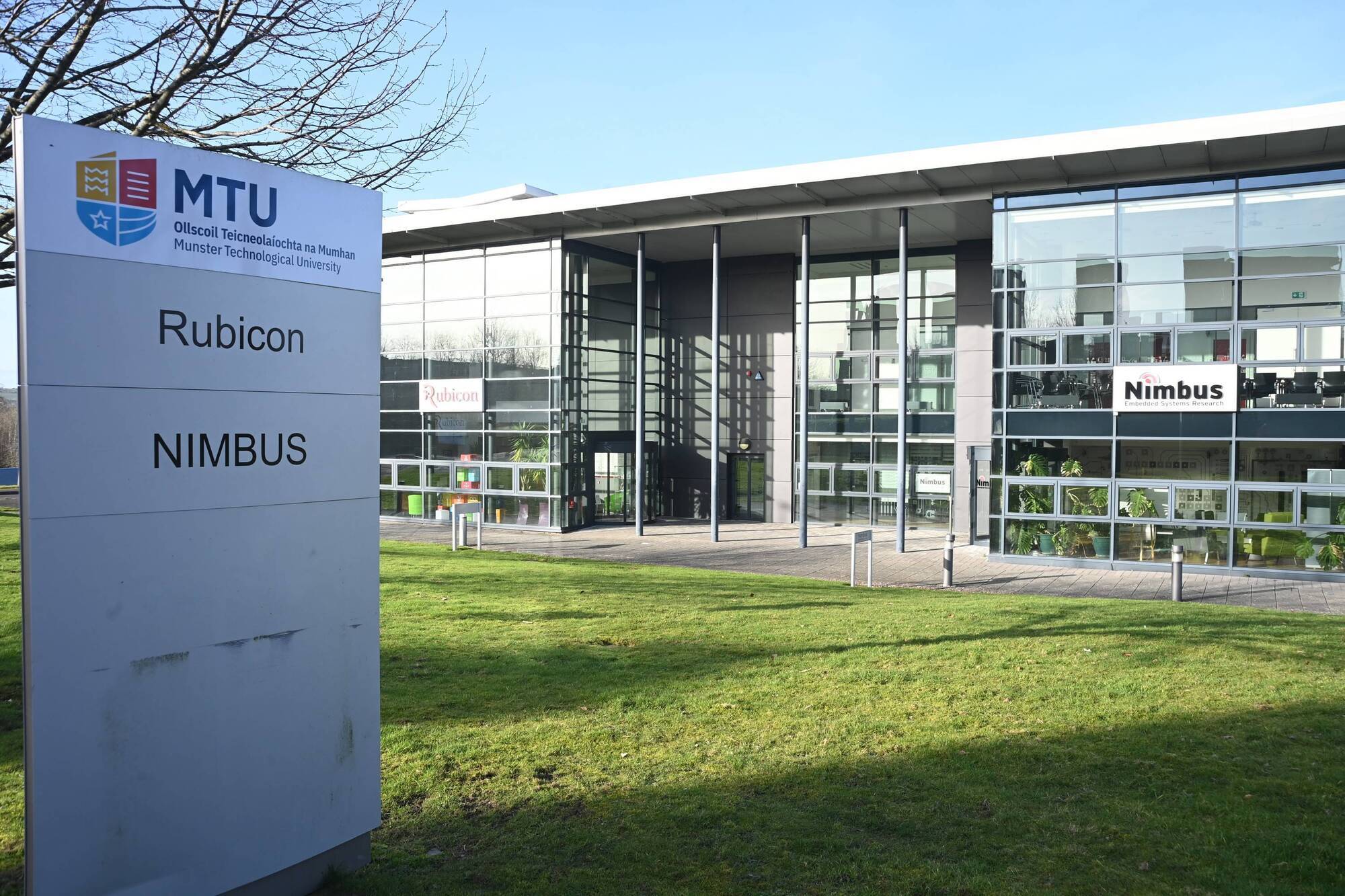 Technological university graduates more likely to be in jobs than university graduates — research