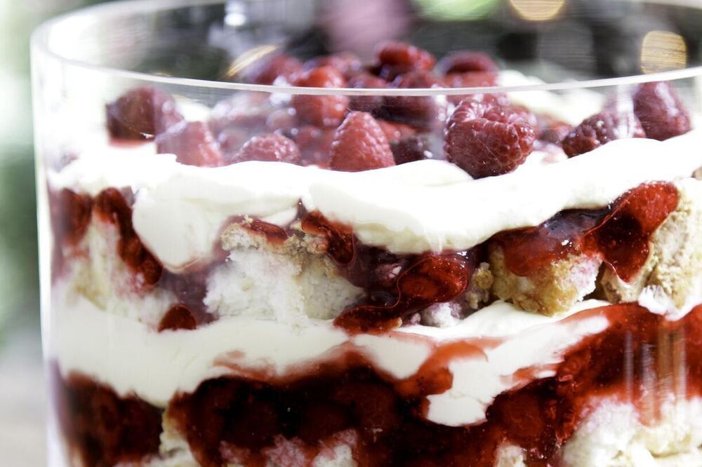 Zabaglione Trifle