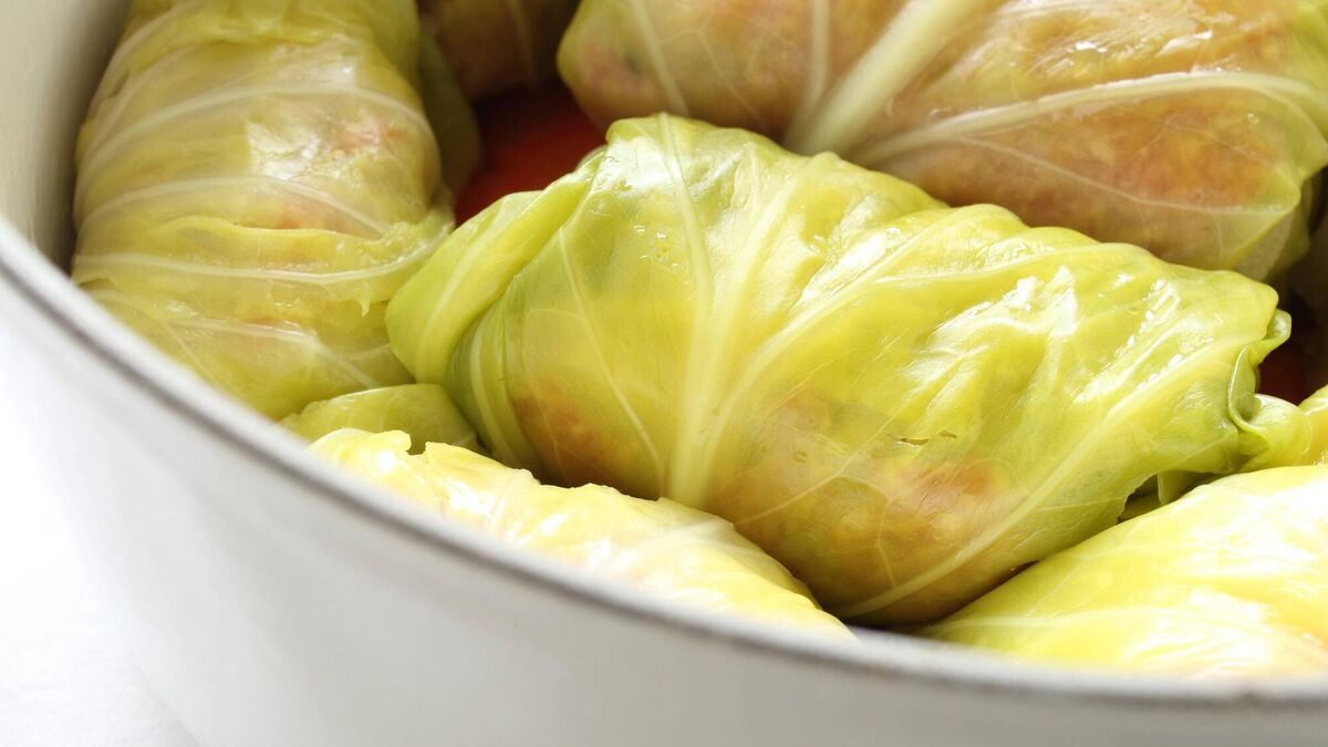 Stuffed-cabbage rolls