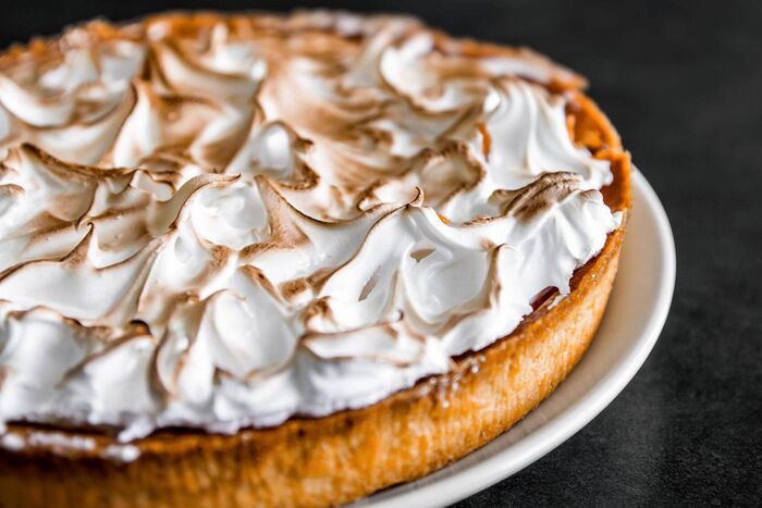 Mincemeat & Bramley Apple Meringue Tart
