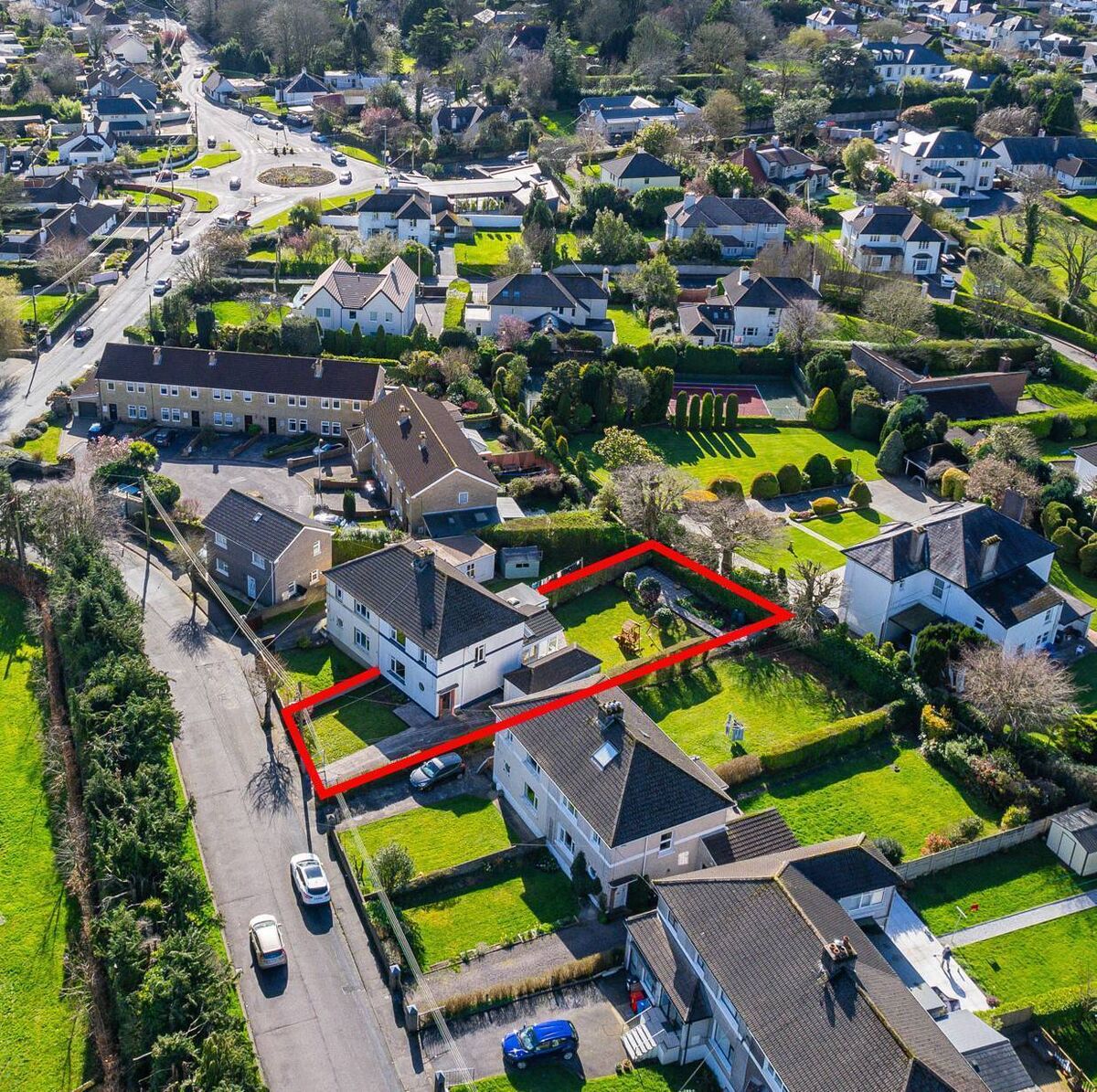 2 Lake Lawn, Well Road, Douglas 2 Lake Lawn, Well Road, Douglas