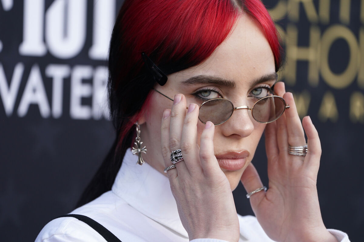 Billie Eilish arrives at the 29th Critics Choice Awards. Picture: Jordan Strauss/Invision/AP